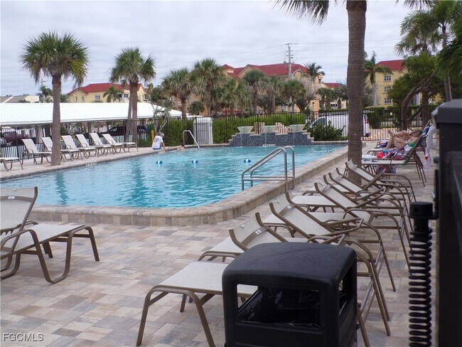 Building Photo - 7500 Estero Blvd