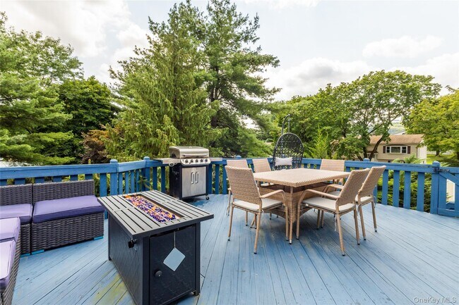 Building Photo - 31 Gleason Dr