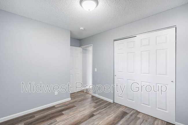 Building Photo - 2495 Lindsay Ln