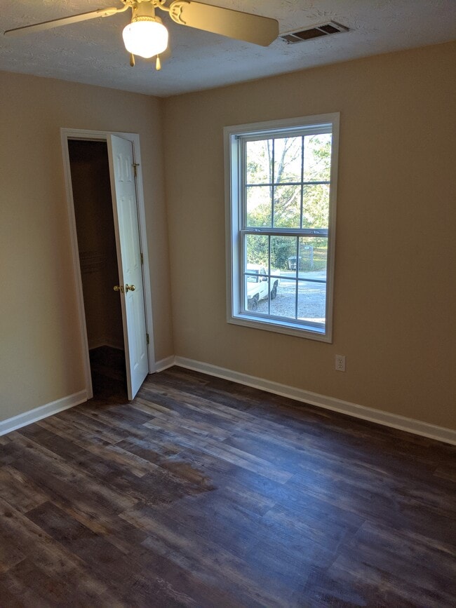 Building Photo - Carlton Street Townhomes