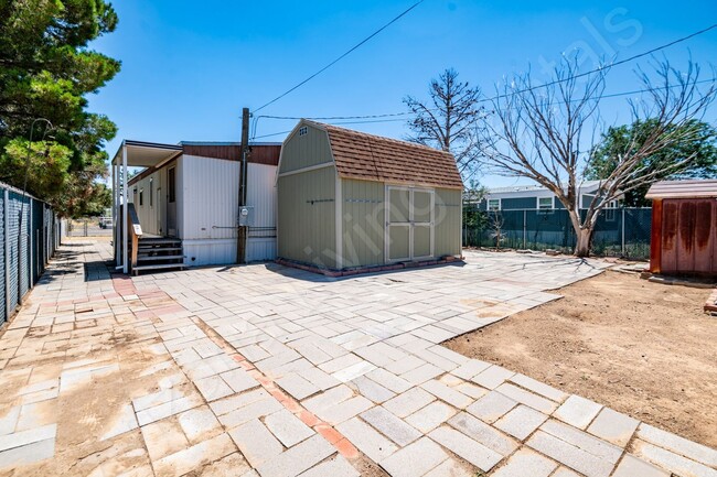 Building Photo - MOVE IN SPECIAL, $475 OFF FIRST MONTH