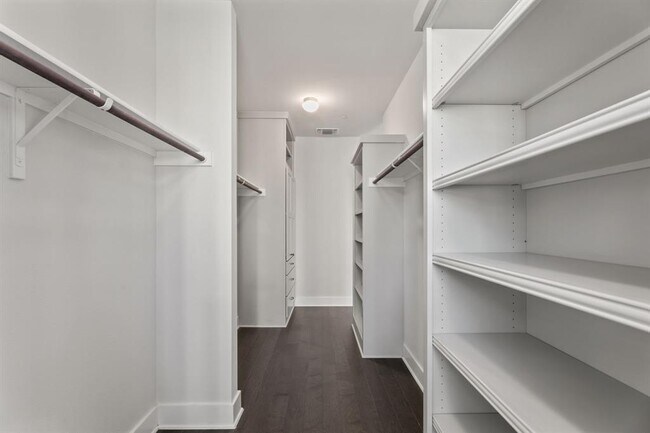 Building Photo - 4021 Manifest Ln