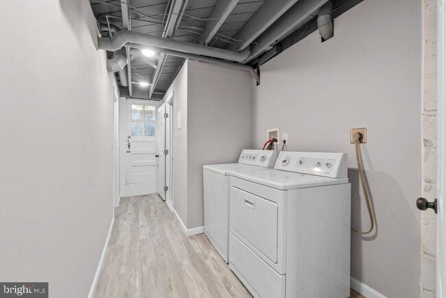 Building Photo - 131 Stanmore Rd