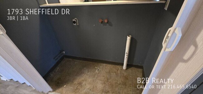 Building Photo - 1793 Sheffield Dr