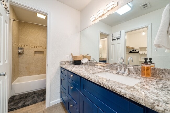 Building Photo - 10912 Gulf Fwy