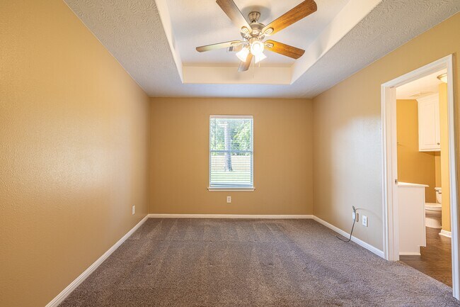 Building Photo - 16381 Many Trees Ln