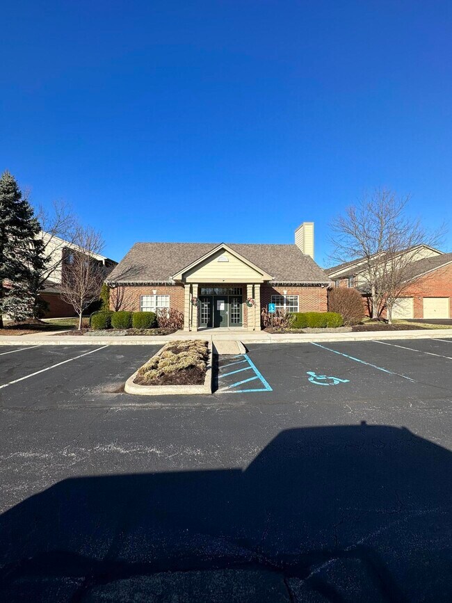 Building Photo - 600 Vincent Way