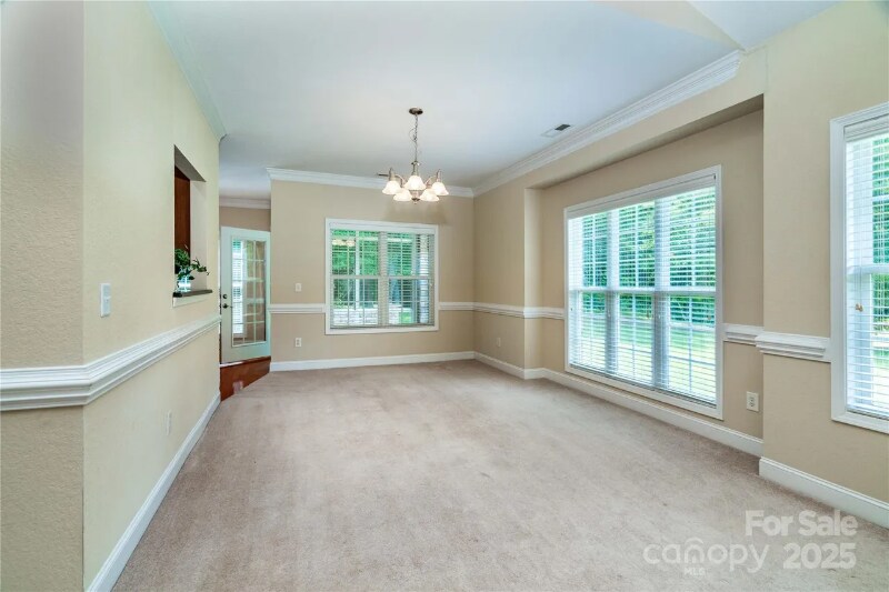 Building Photo - 141 Aberdeen Dr
