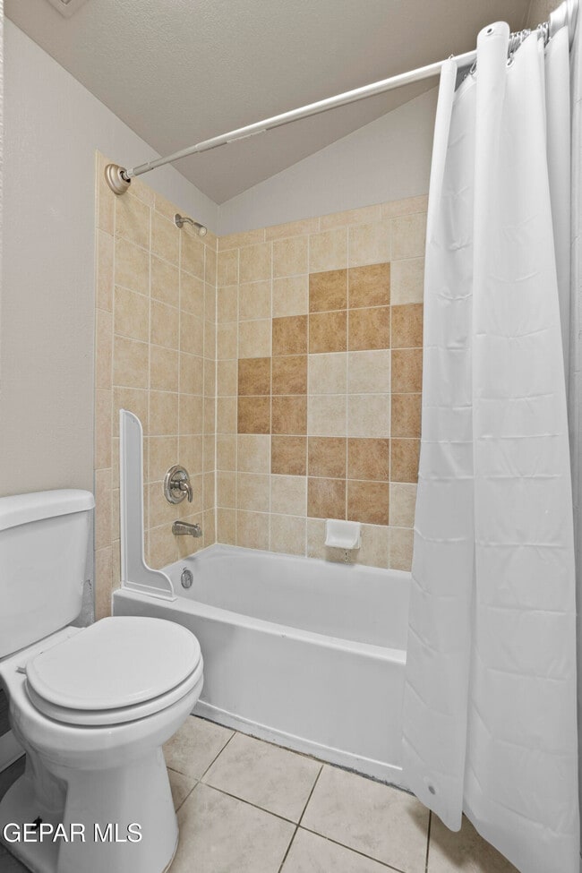 Building Photo - 13713 Paseo del Mar Dr