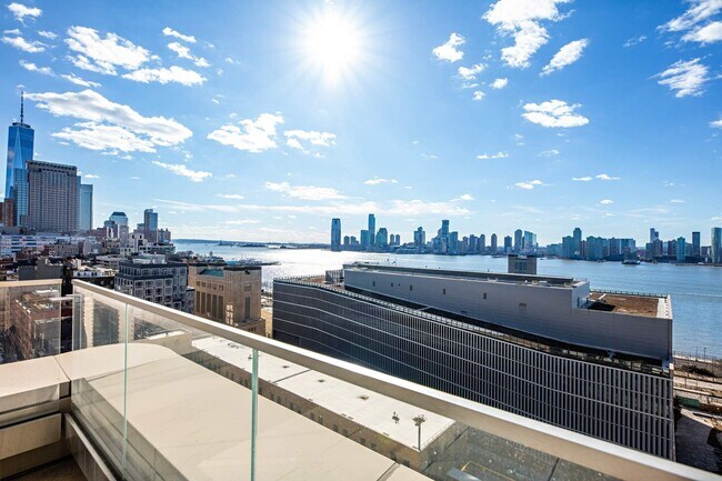 Building Photo - 110 Charlton St