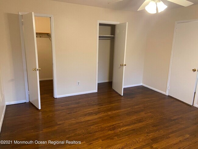 Building Photo - 364 Westwood Ave