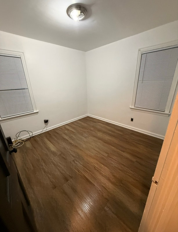 Building Photo - 3938 E 177th St