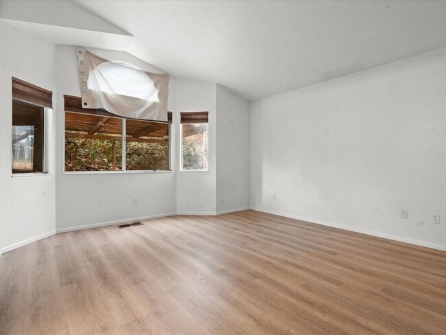 Building Photo - 6165 Greenbrook Dr