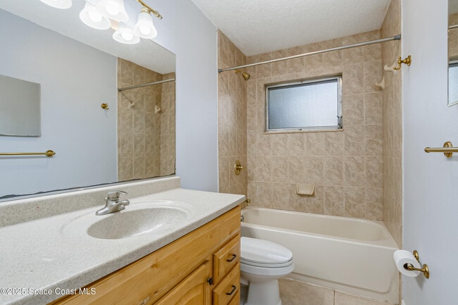 Building Photo - 460 Carissa Dr