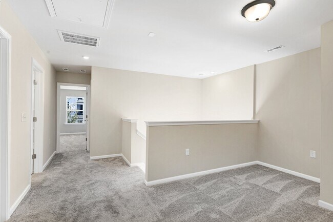 Building Photo - 237 Ribbon Rail St