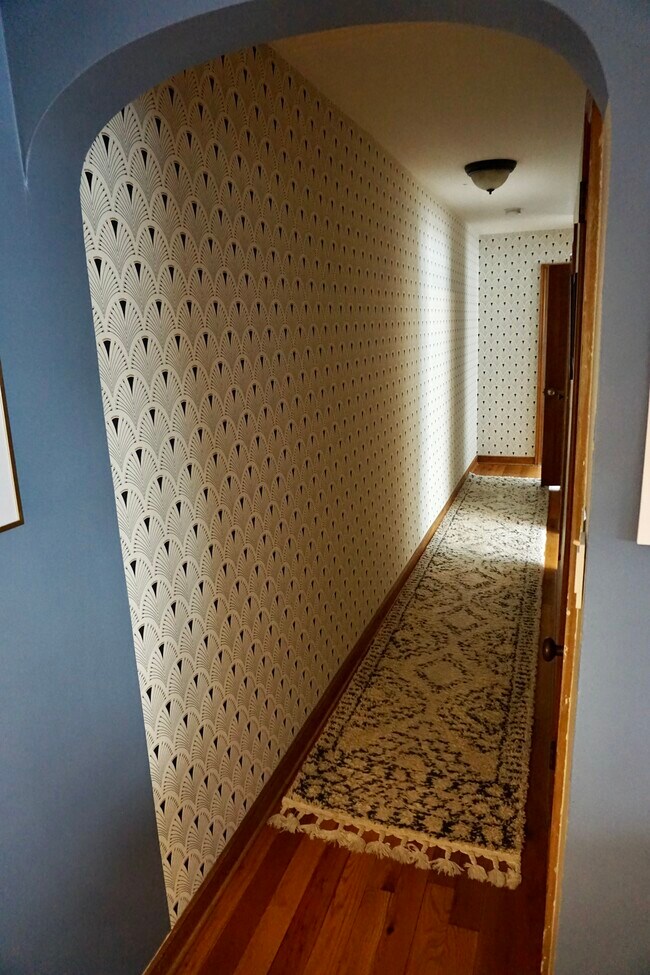 Building Photo - 5203 France Ave S