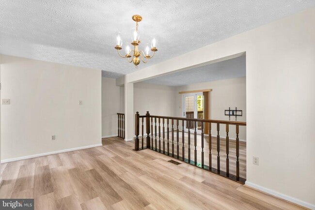 Building Photo - 15649 Mews Ct