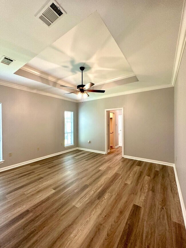 Building Photo - 11821 Thornberry Ln