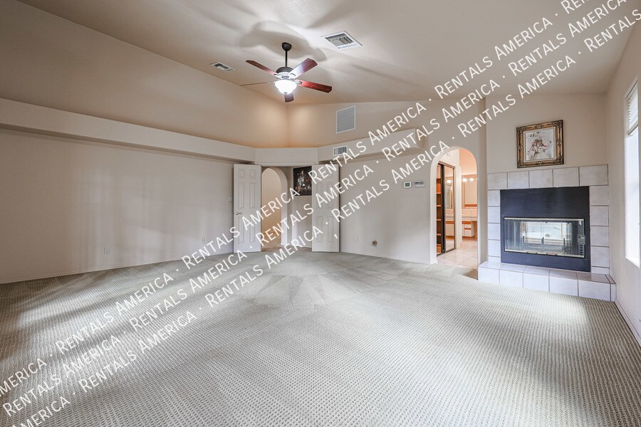 Building Photo - 8444 N 85th St