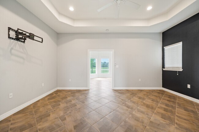 Building Photo - 13819 Lakeview Meadow Dr
