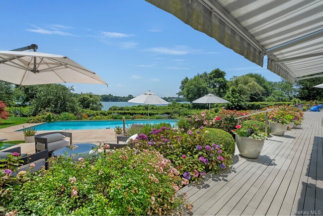 Building Photo - 316 Deerfield Rd