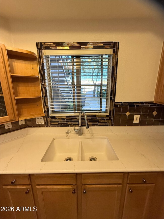 Building Photo - 11680 E Sahuaro Dr