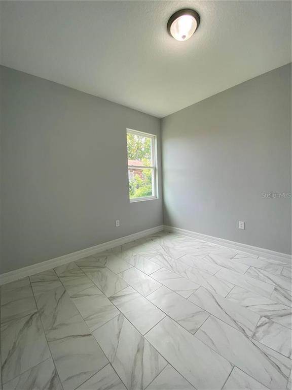 Building Photo - 853 Trina Ln