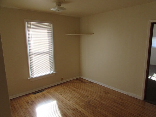 Building Photo - Spacious Madison 4-Bedroom Near Camp Randa...
