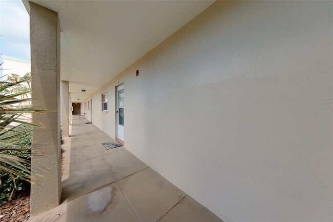 Building Photo - 10215 Regal Dr