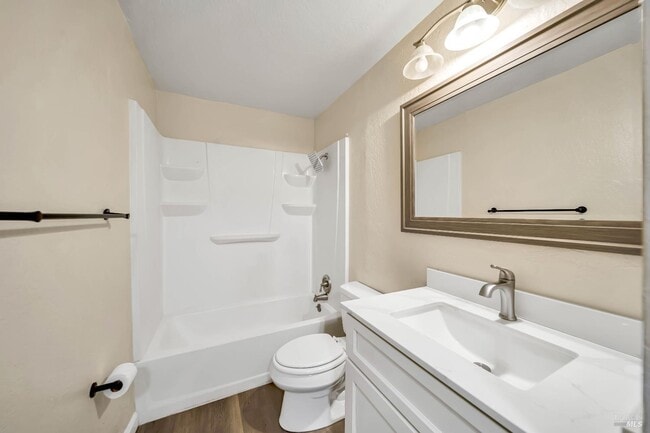 Building Photo - 1012 McKinley St