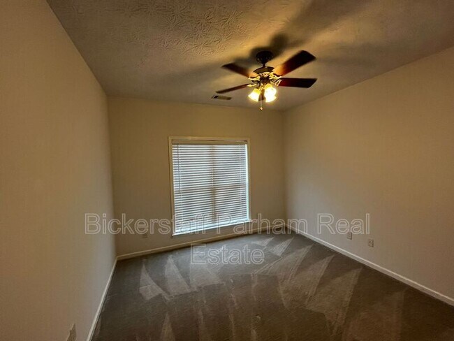 Building Photo - 7013 Imperial Way