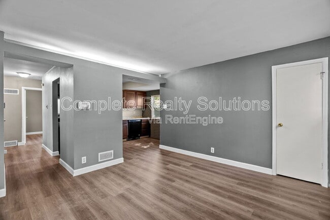 Building Photo - 10720 Spring Garden Dr