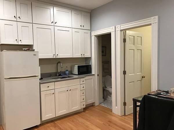 Building Photo - 54 Revere St