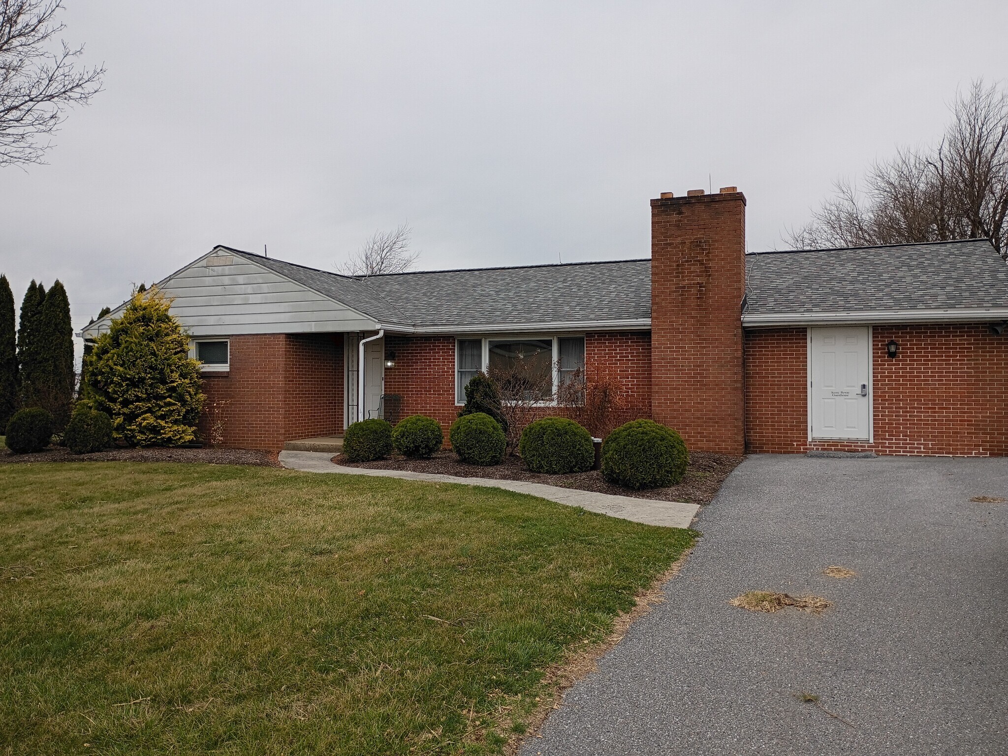 Building Photo - 445 Schaeffer Rd