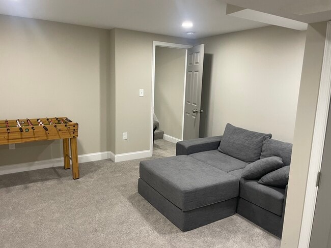 Building Photo - 2711 Ashland Ave