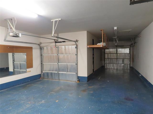 Building Photo - 7585 Ravenhill Dr