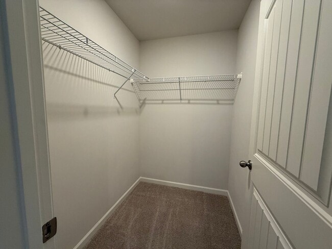 Building Photo - Beautiful and Spacious 5BR 4.5BA Home w/ Full Appliance Kitchen • Garage in Fairburn