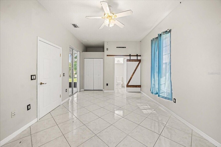 Building Photo - 13848 Vista Del Lago Blvd