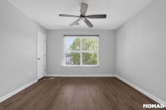 Building Photo - 805 Hopewell St