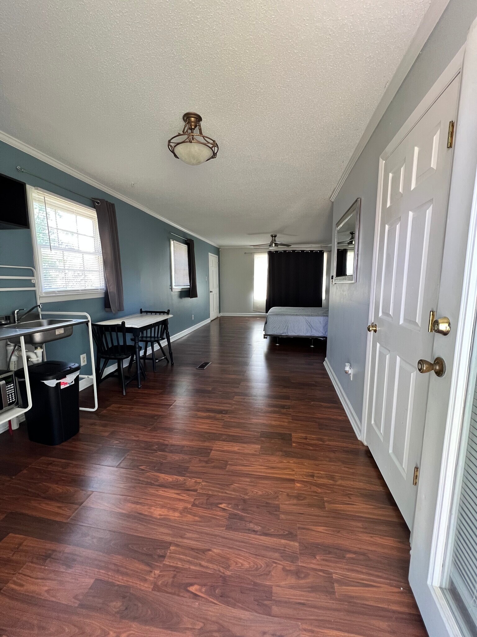 Building Photo - 1240 Shady Oak Trl