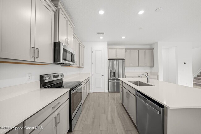 Building Photo - 640 Veridian Cir NW