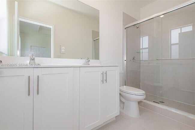 Building Photo - 3326 W 112th St