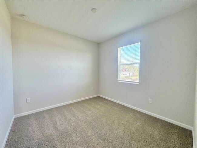 Building Photo - 656 Hennepin Lp