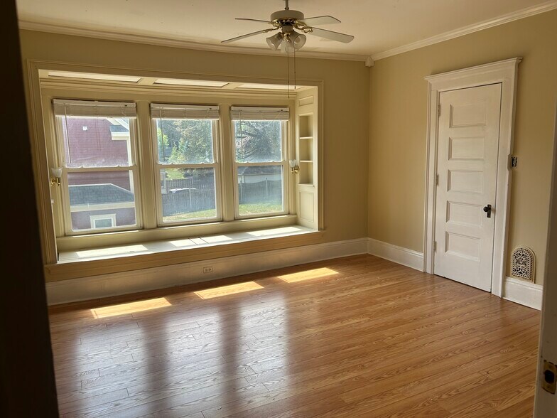 2nd Floor Bedroom #3 - 229 N Lowell Ave
