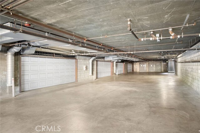 Building Photo - 918 E Harvard St