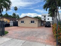 Building Photo - 2415 NW 18th Terrace