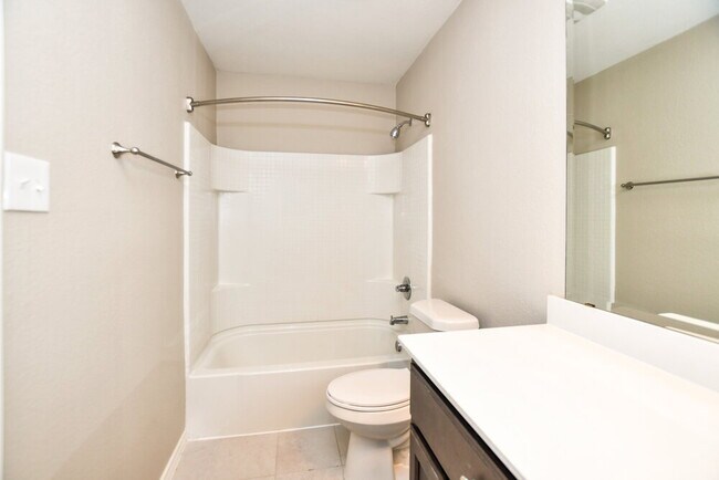 Building Photo - 4713 Joshua Dr