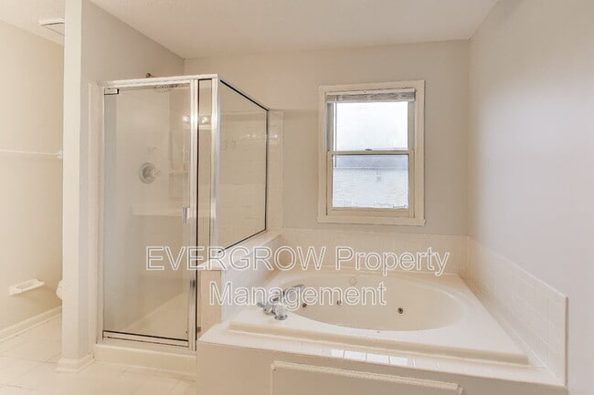 Building Photo - 11309 Lynchburg Way