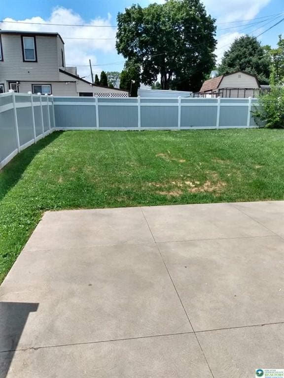 Building Photo - 933 N New St