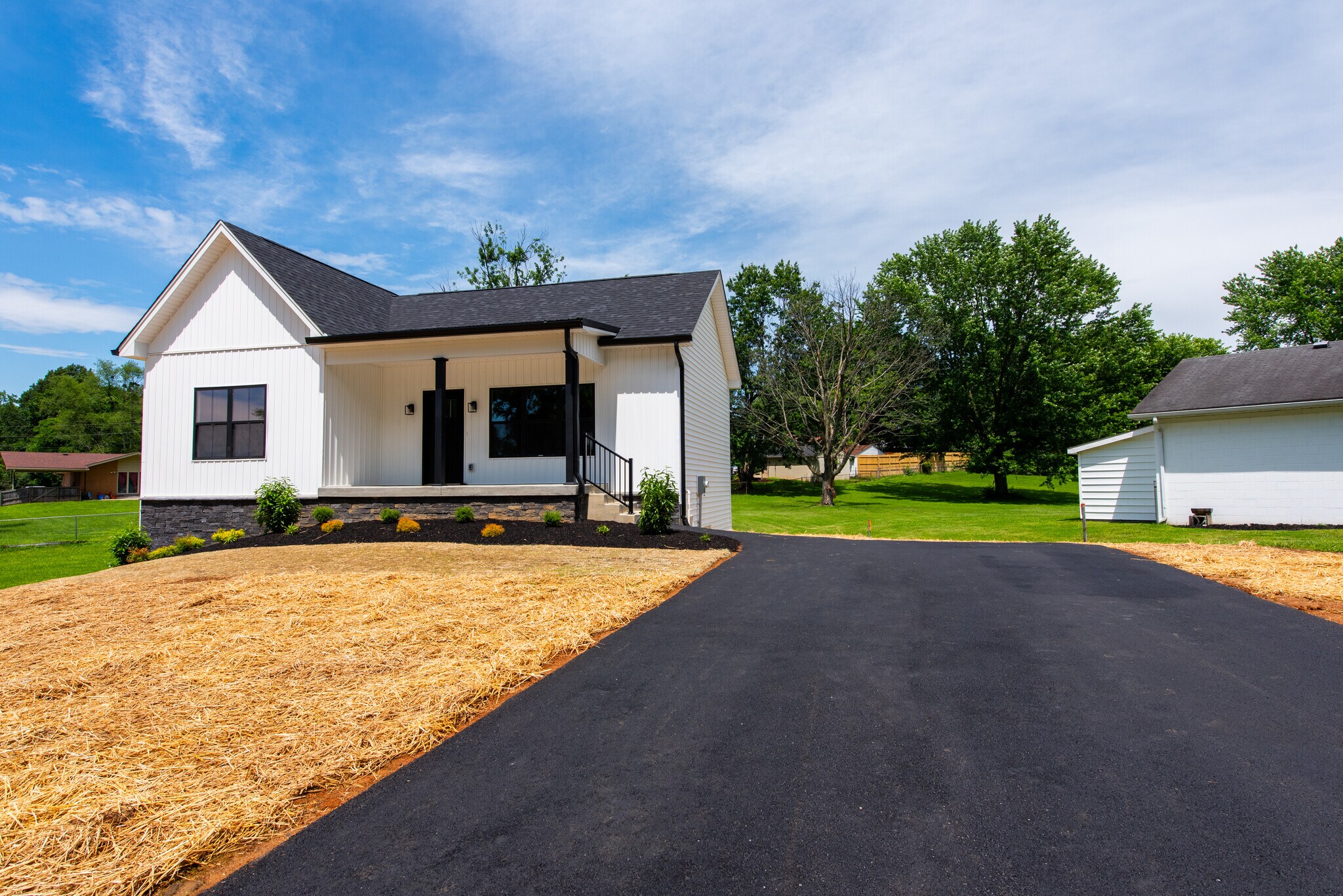 Building Photo - 8301 Acme Way